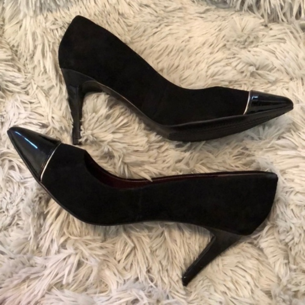 Tommy Hilfiger Black Suede, Patent Toe Pump